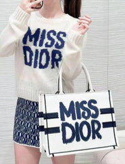 Graffiti Book Large Tote With OG Box & Dust Bag & Scarf (White-1028)