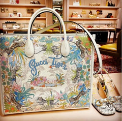 Shanghai Savanah Tiger Tote Bag With OG Magnetic Box & Dust Bag & (White-1024)