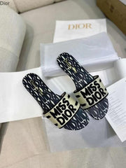 Premium Dway Slide With OG Box & Carry Bag (White-Black-1058)