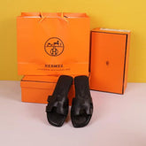 High End Premium Flats With OG Box & Carry Bag (Black - 1121)