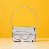 Leather shoulder bag with a strap (Silver)