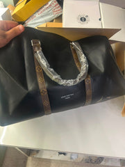 Boslo Black Duffle Bag for travelling