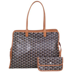 Signature Tote Bag with Pouch – Timeless Elegance in Every Detail