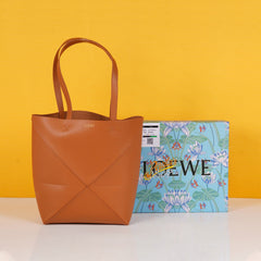 Medium Puzzle Fold tote in shiny calfskin Warm Desert