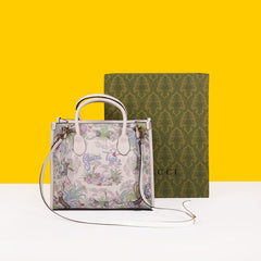 Shanghai Savanah Tiger Tote Bag With OG Magnetic Box & Dust Bag & (White-1024)