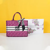 Medium Miss Book Tote Pink