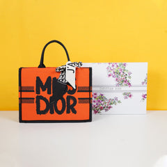 Graffiti Book Large Tote With OG Box & Dust Bag & Scarf (Orange-1031)