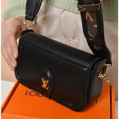 Shoulder Bag with broad strap (Black)