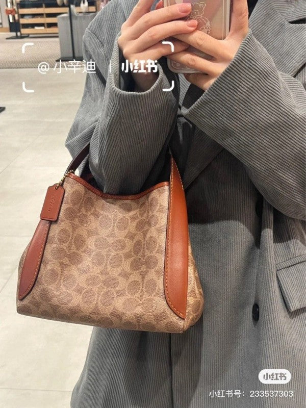 Hadley Hobo Signature Bag With OG Box Dust Bag TBM11