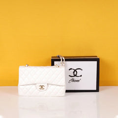 Jumbo Flap Shoulder Bag With OG Box & Dust Bag (White-114)