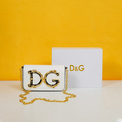 Girls Small leather shoulder bag White